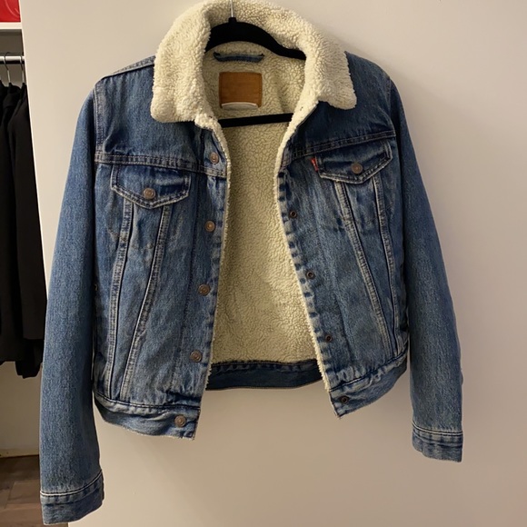 Levi’s Shearling Jean Jacket - Picture 2 of 3